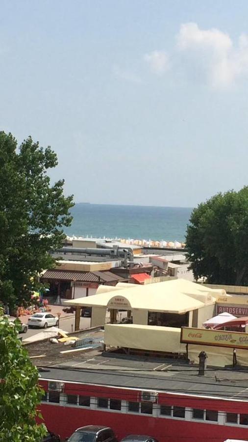 Nick Apartments Mamaia Eksteriør bilde